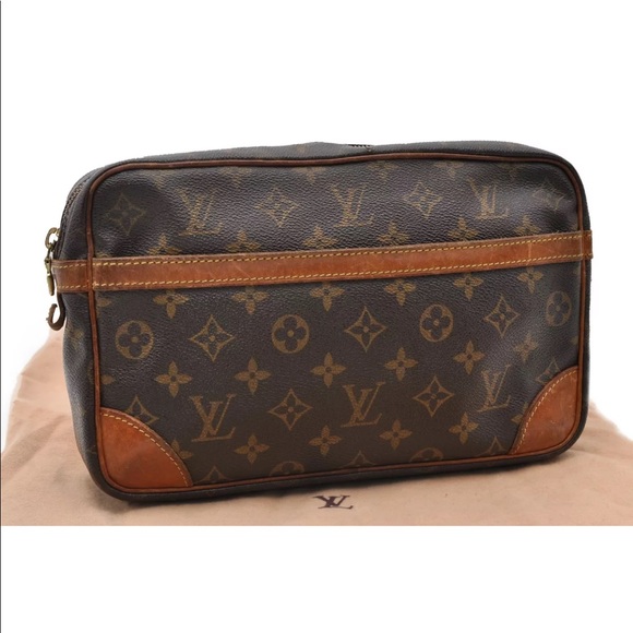Louis Vuitton Handbags - Auth Louis Vuitton Monogram Compiegne 28 Clutch